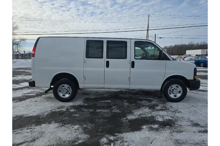 $18995 : Chevrolet Express 2014 3500 image 5
