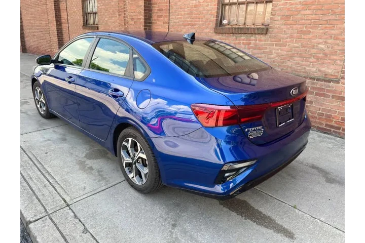 $15500 : 2021 Forte LXS image 5