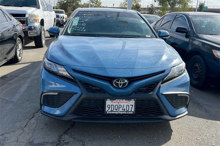 $27694 : Camry SE image 6