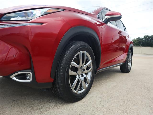 $21500 : 2015 NX 200t FWD image 3