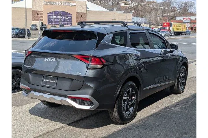 $22895 : Kia Sportage 2024 AWD LX 4dr image 6