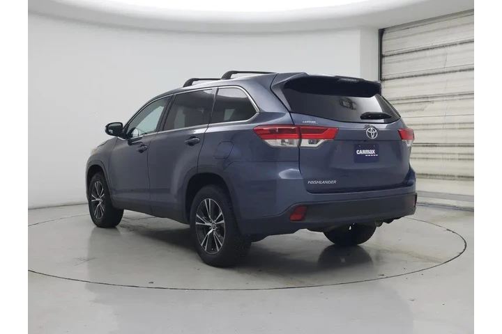 $22998 : Toyota Highlander 2019 LE 4d image 2