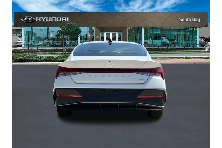 $24998 : Hyundai ELANTRA Hybrid 2025 image 6