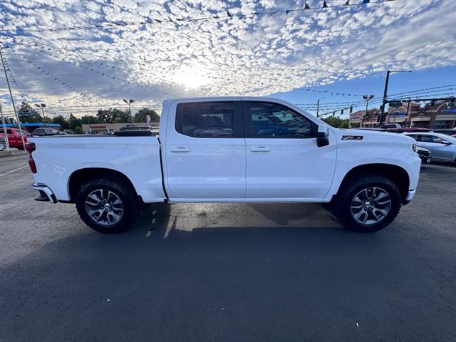 $45299 : 2021 Silverado 1500 4WD Crew image 4