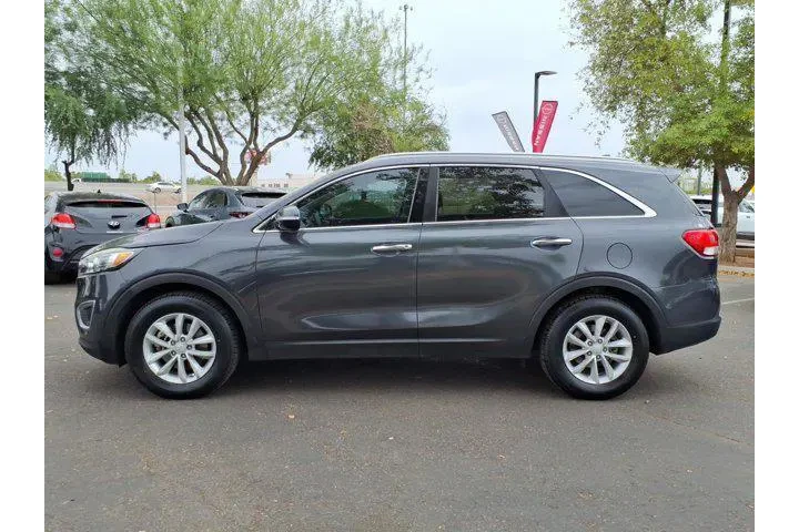 $14999 : Kia Sorento 2018 LX 4dr SUV image 2