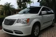 $6900 : 2015 CHRYSLER TOWN & COUNTRY T thumbnail