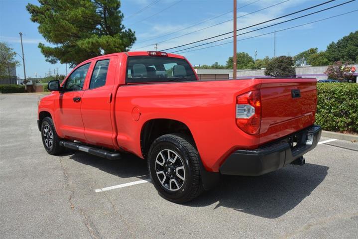 2016 Tundra SR image 10