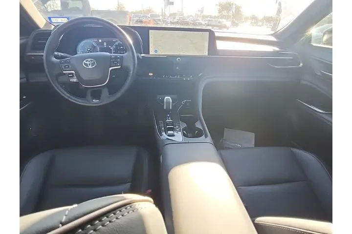 $35998 : Toyota Crown 2025 AWD XLE 4d image 5