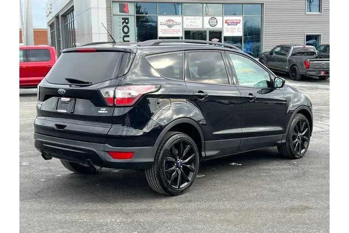 $10341 : Ford Escape 2017 AWD SE 4dr image 3