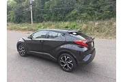 $23790 : Toyota C-HR 2022 XLE 4dr Cro thumbnail