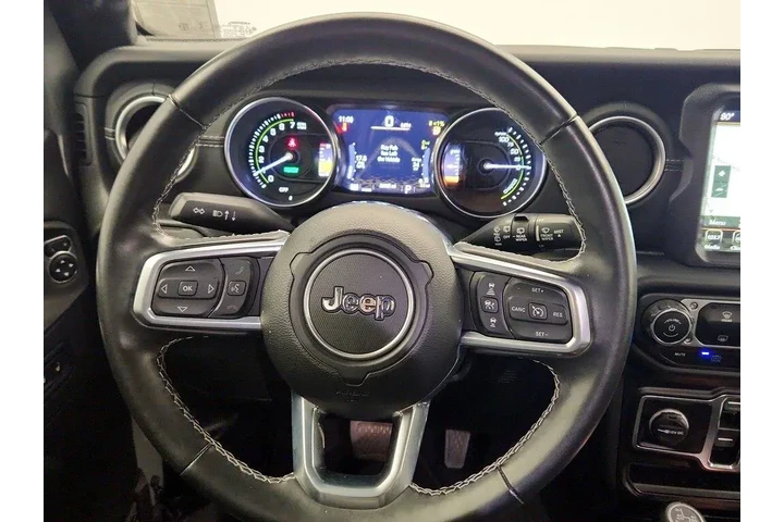 $30998 : Jeep Wrangler Unlimited 2021 image 10