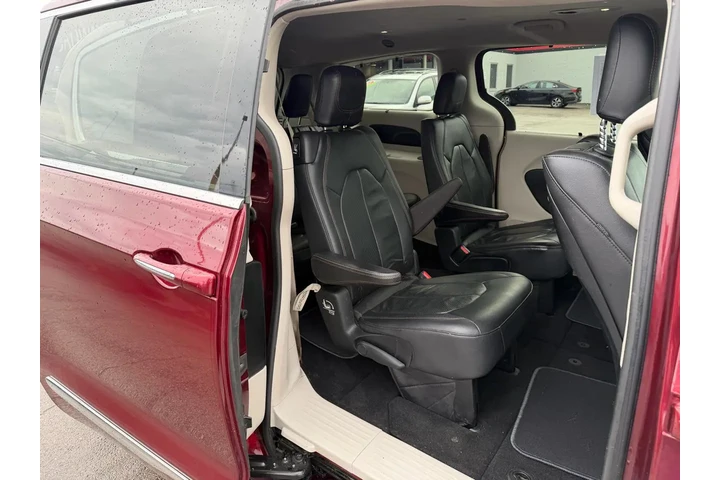 $11450 : 2018 Pacifica Touring L Plus image 9