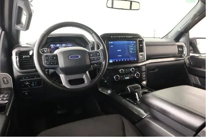 $39948 : Ford F-150 2023 4x4 XL 4dr S image 2