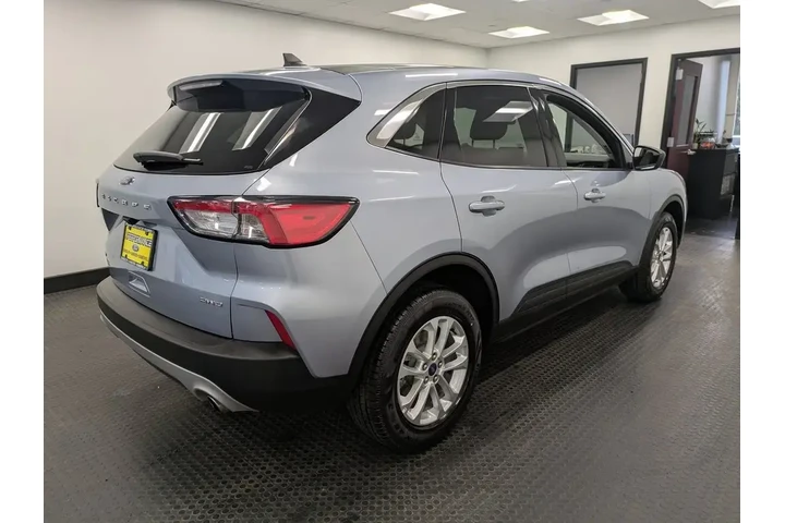 $21900 : Ford Escape 2022 AWD SE 4dr image 4