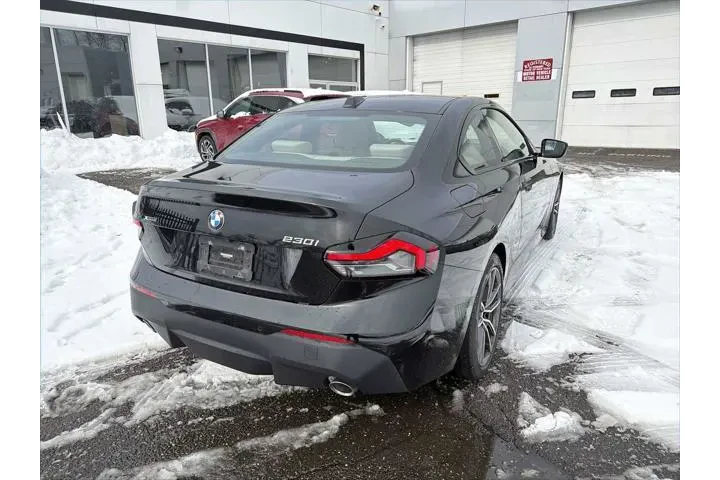 $35943 : BMW 2 Series 2023 AWD 230i x image 6
