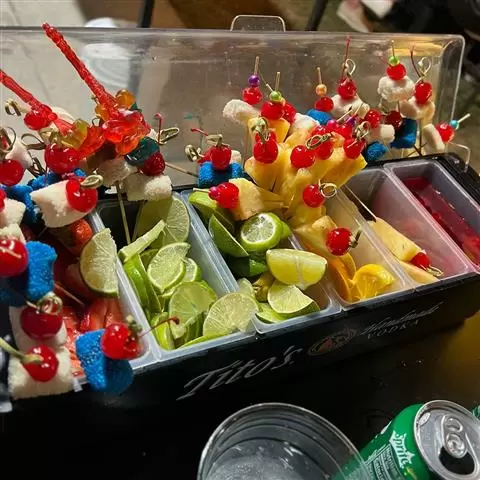 TIPSY DRINKS BARTENDING image 3