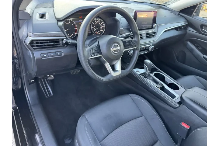 $16934 : Nissan Altima 2023 2.5 SV 4d image 9