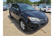 $9800 : 2014 RAV4 LE thumbnail