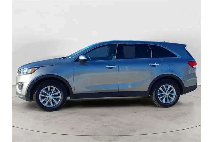 $7961 : Kia Sorento 2017 L 4dr SUV image 2
