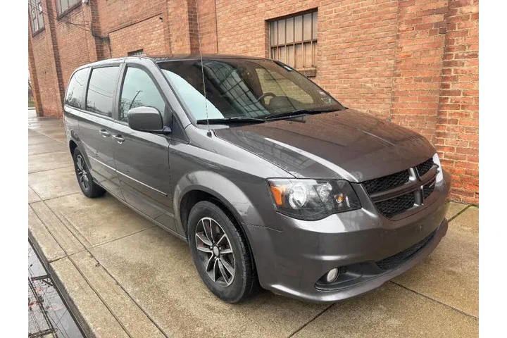 $7999 : 2017 Grand Caravan GT image 10