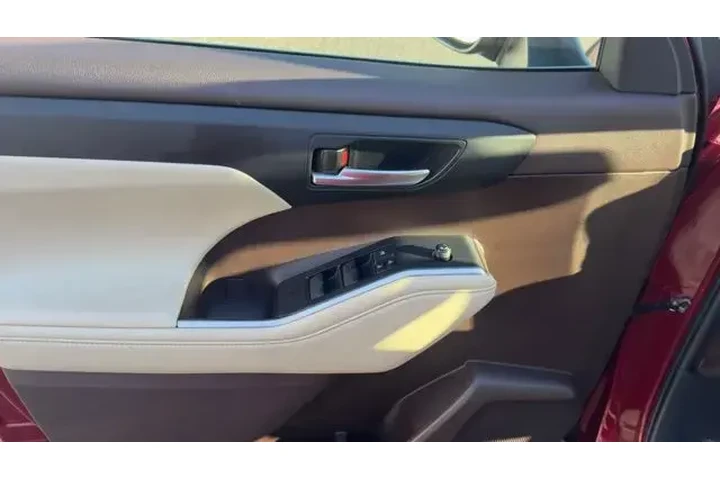 $35288 : Toyota Highlander 2022 AWD X image 9