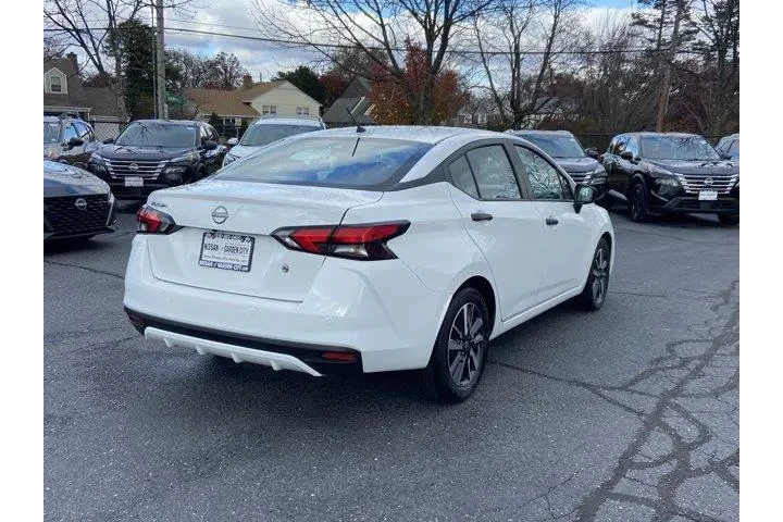 $16205 : Nissan Versa 2025 S 4dr Seda image 4