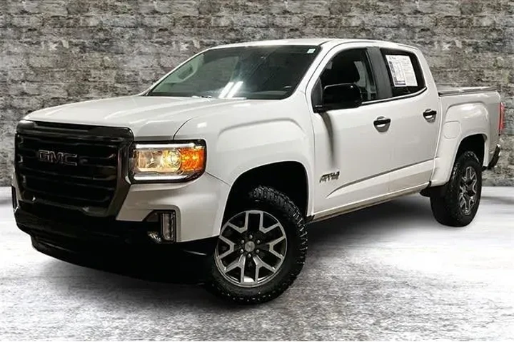 $34995 : GMC Canyon 2022 4x4 AT4 4dr image 3