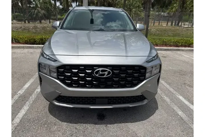 $18990 : Hyundai SANTA FE 2023 SE 4dr image 3
