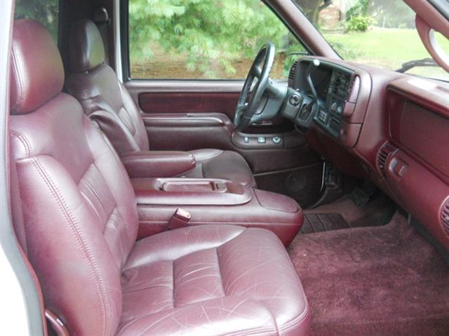 $1400 : 1999 Chevrolet Tahoe SPORT 4WD image 3