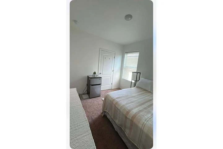 $700 : Habitación en Renta image 4