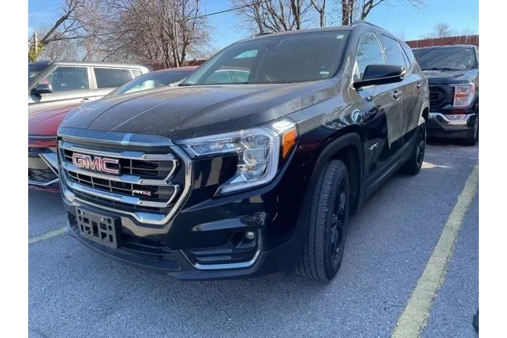 $26239 : GMC Terrain 2024 AWD AT4 4dr image 2