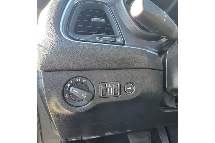 $25150 : Dodge Challenger 2021 GT 2dr image 7