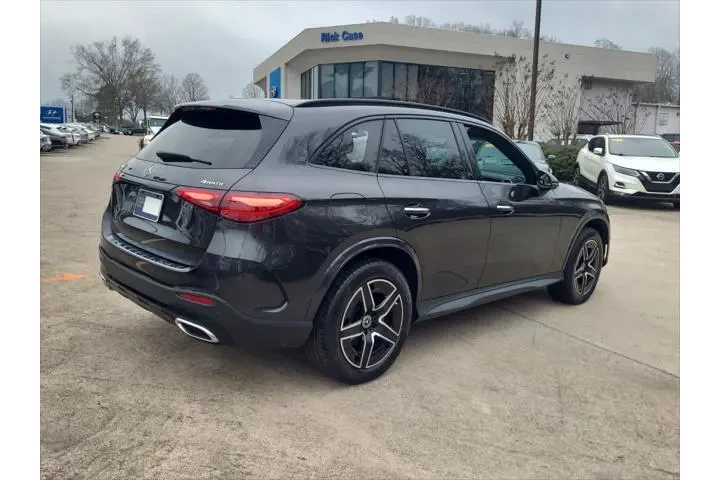 $33903 : Mercedes-Benz GLC 2023 AWD G image 7