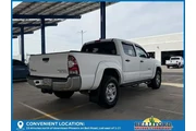 $19501 : Toyota Tacoma 2015 4x2 PreRu thumbnail