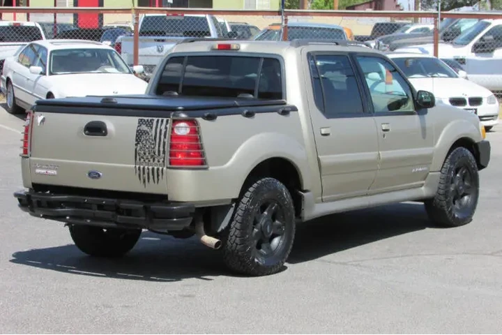 $8995 : 2001 Explorer Sport Trac image 8
