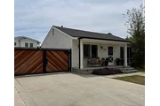 $1880 : Newly renovated multi-unit, thumbnail