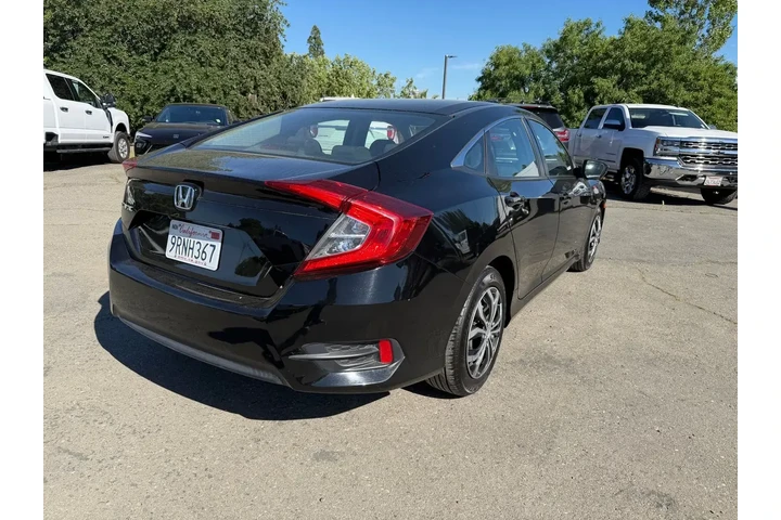 $17500 : Honda Civic 2018 LX 4dr Seda image 5
