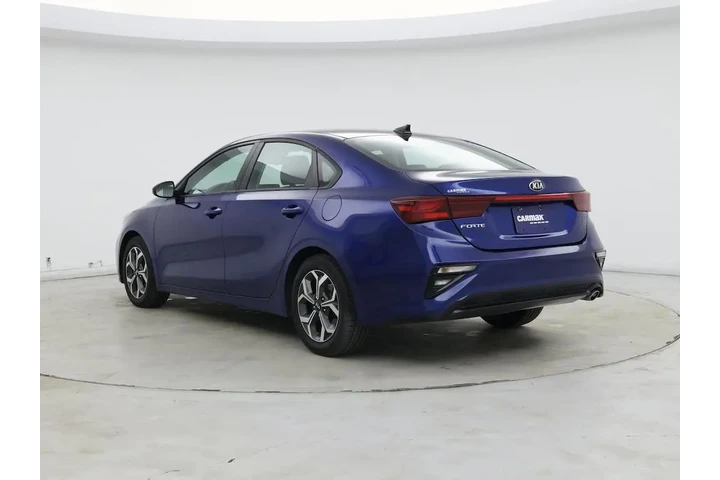 $15998 : Kia Forte 2020 LXS 4dr Sedan image 2