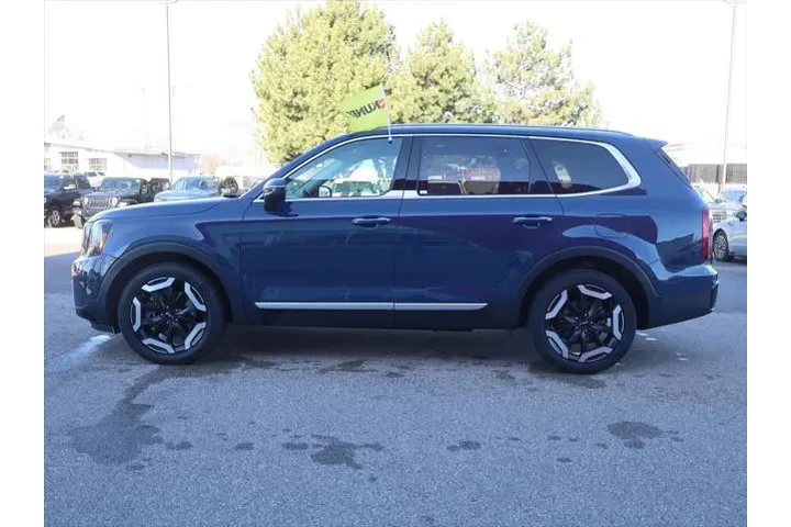 $35777 : Kia Telluride 2025 AWD S 4dr image 6