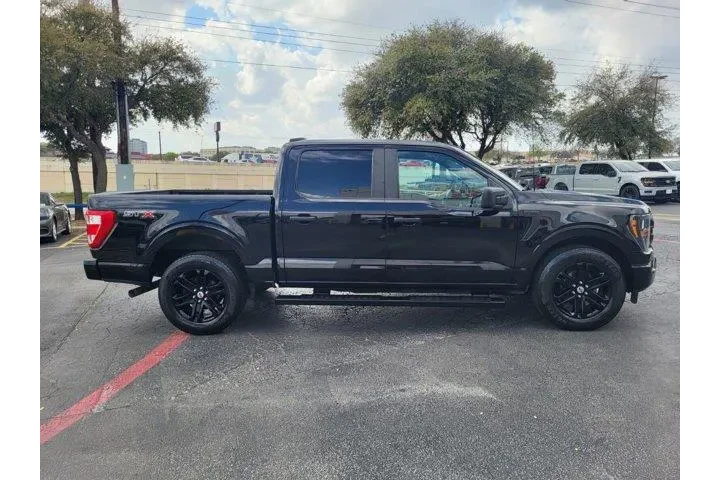 $34500 : Ford F-150 2023 4x2 XL 4dr S image 2