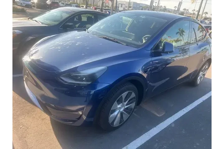 $29794 : Tesla Model Y 2023 AWD Long image 1
