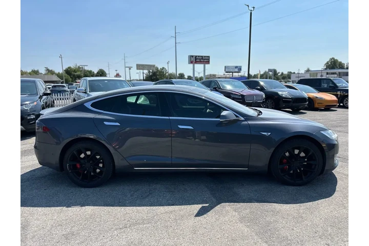 2014 TESLA MODEL S P85D SEDAN image 9