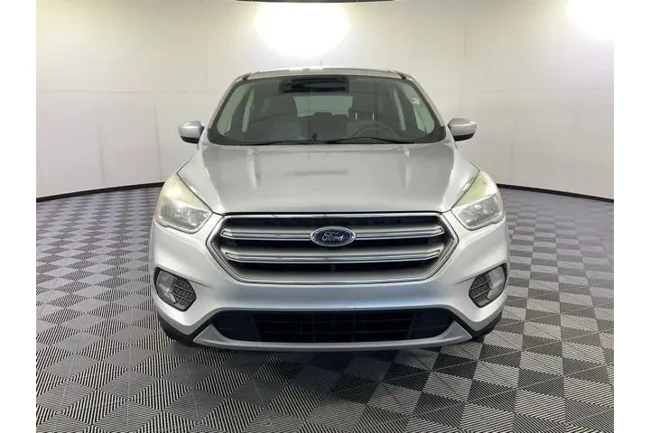$10405 : Ford Escape 2017 AWD SE 4dr image 2