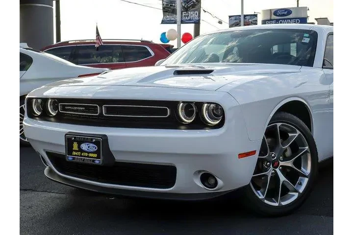 $24880 : Dodge Challenger 2022 SXT 2d image 2