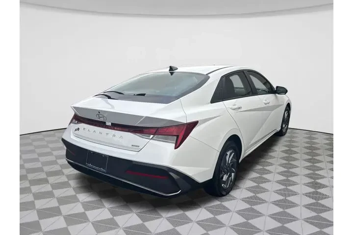 $22498 : Hyundai ELANTRA Hybrid 2025 image 7