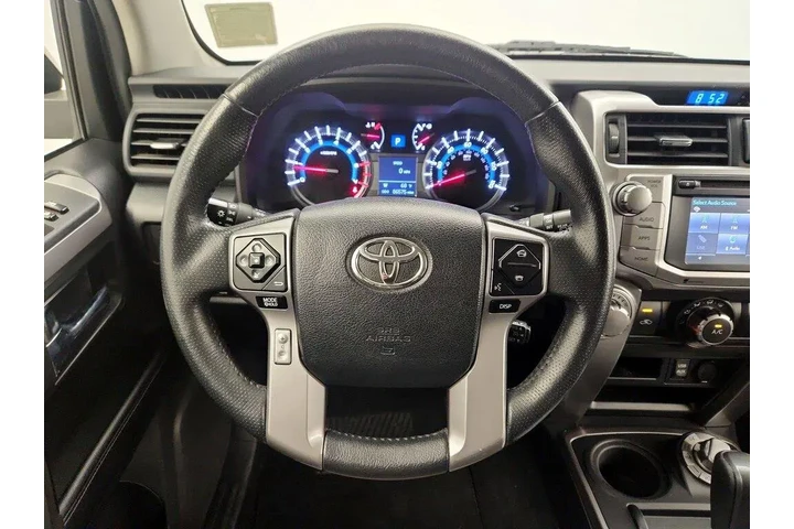 $30998 : Toyota 4Runner 2018 4x4 SR5 image 10