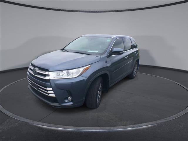 $30200 : PRE-OWNED 2019 TOYOTA HIGHLAN image 4