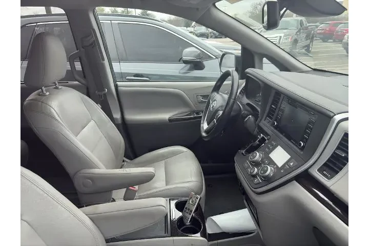 $27250 : Toyota Sienna 2020 XLE 7-Pas image 6