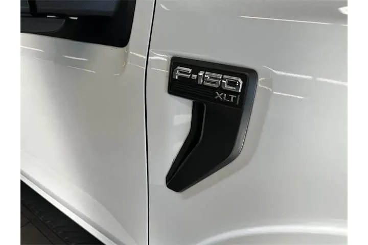 $39500 : Ford F-150 2022 4x4 XLT 4dr image 8