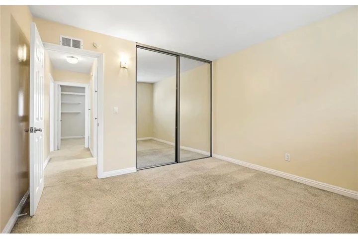 $2450 : 3 bedroom house in Lynwood image 8